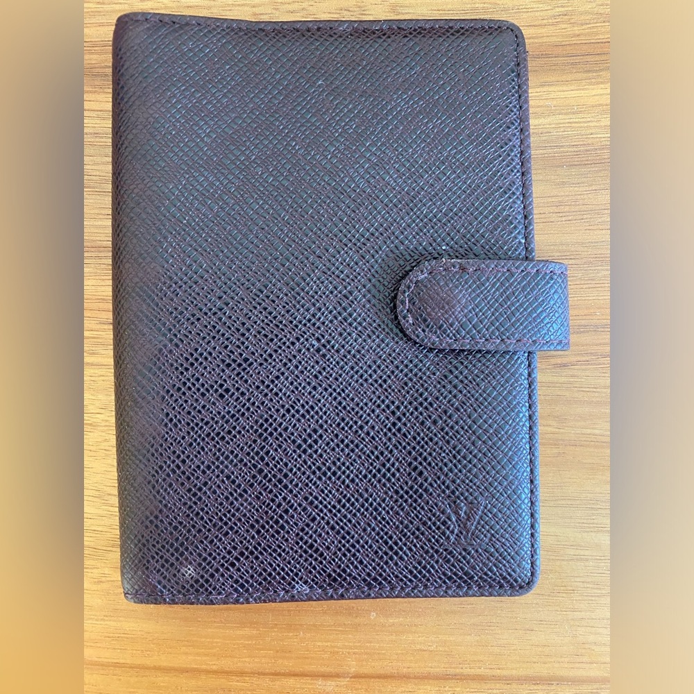 Louis Vuitton authentic small agenda cover